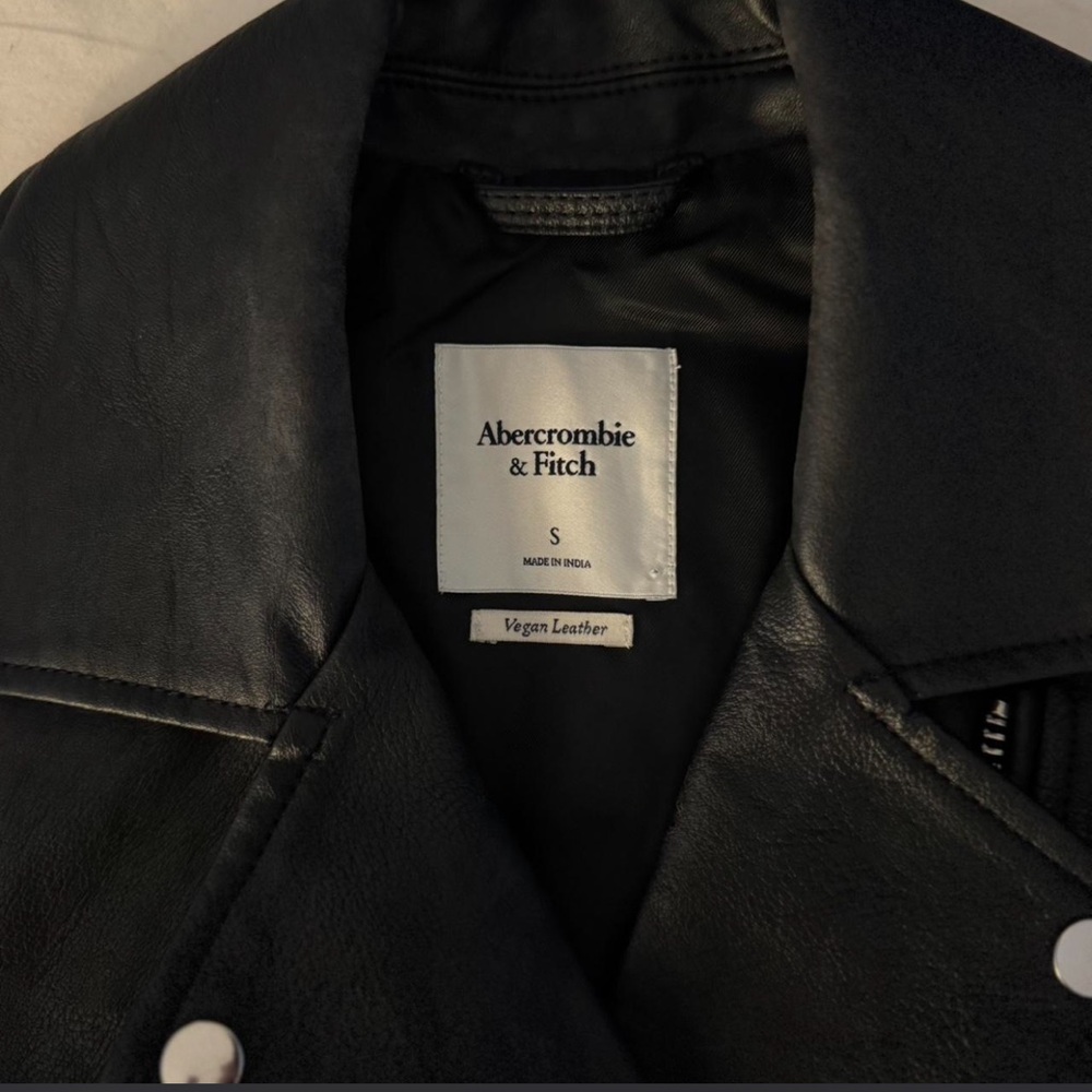 Abercrombie & Fitch Black Vegan Leather Jacket - Picture 2 of 3